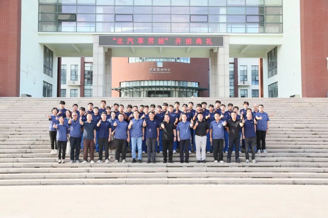 1758363675693035 7.jpg