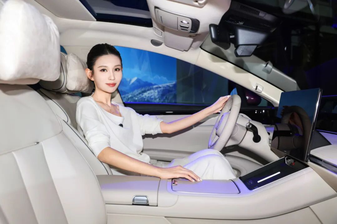 1758591212186609 5.jpg